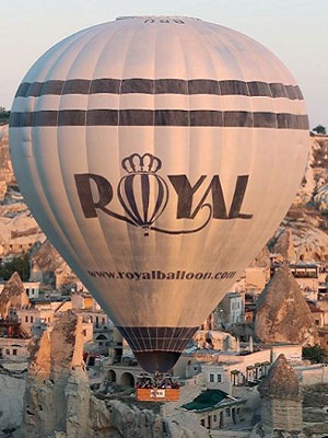 Royal Balon'a ait TC-BRU lisans kodlu 2016 model Cameron Balloons marka Z 425 Sıcak Hava Balonu